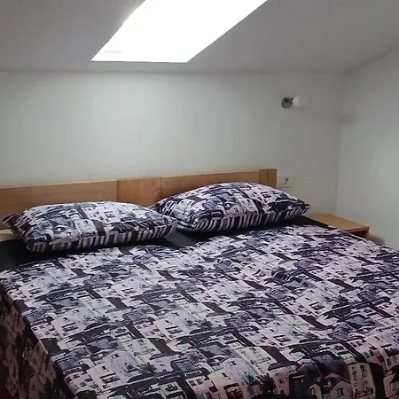 Comfortable Seaview App דירה נייביצה